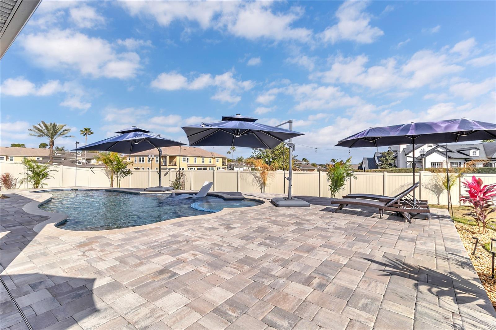 Image 39 of 52 For 17140 Cercis Loop