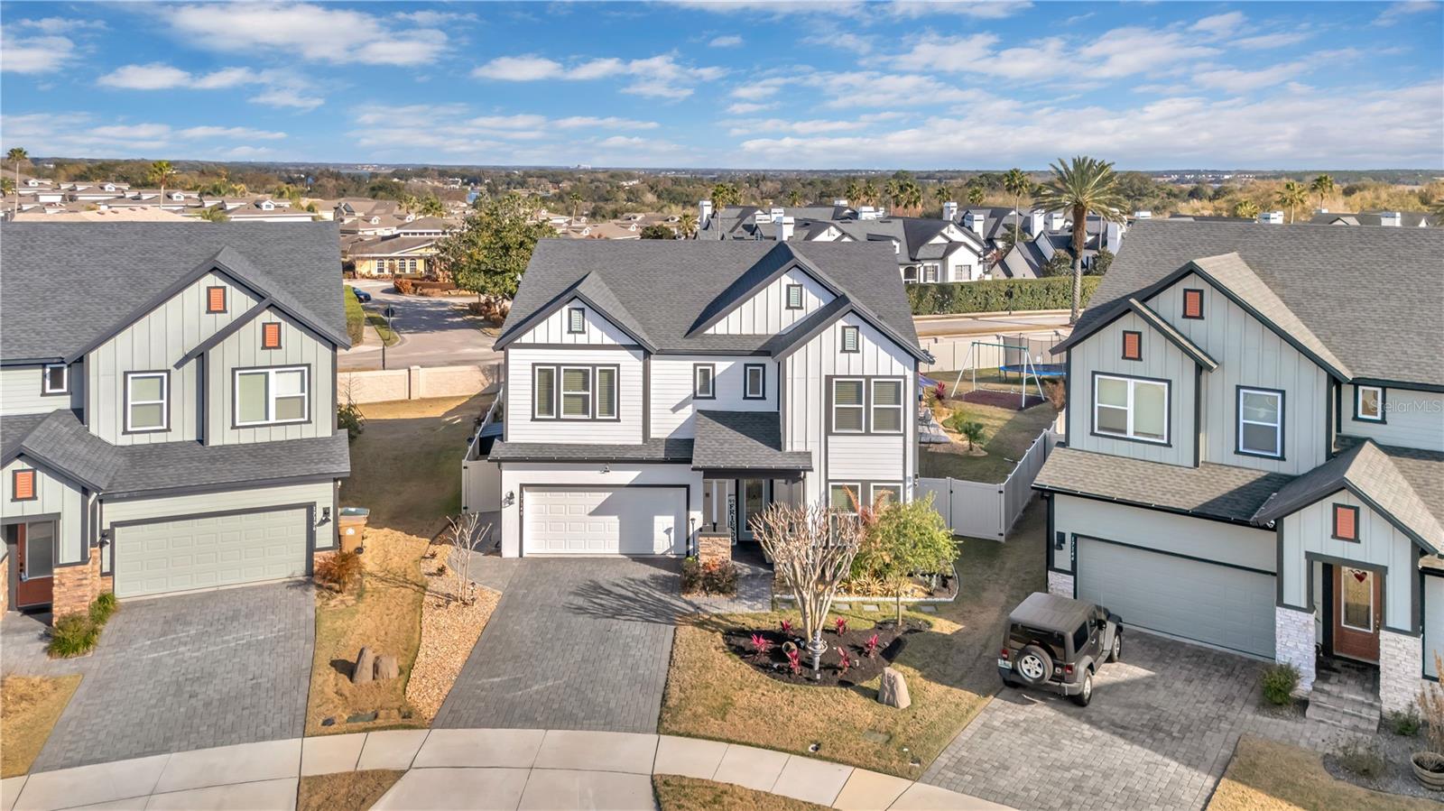 Image 46 of 52 For 17140 Cercis Loop