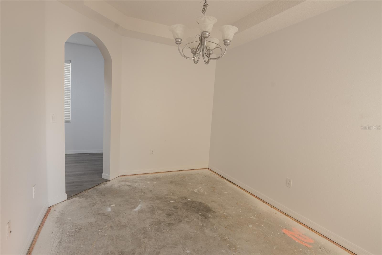 Image 20 of 29 For 158 Minniehaha Circle