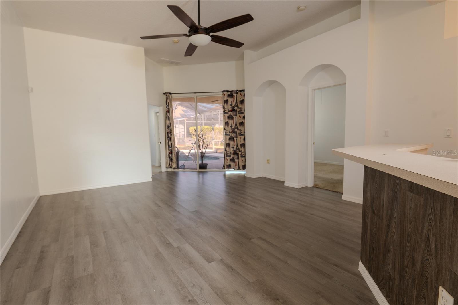 Image 4 of 29 For 158 Minniehaha Circle