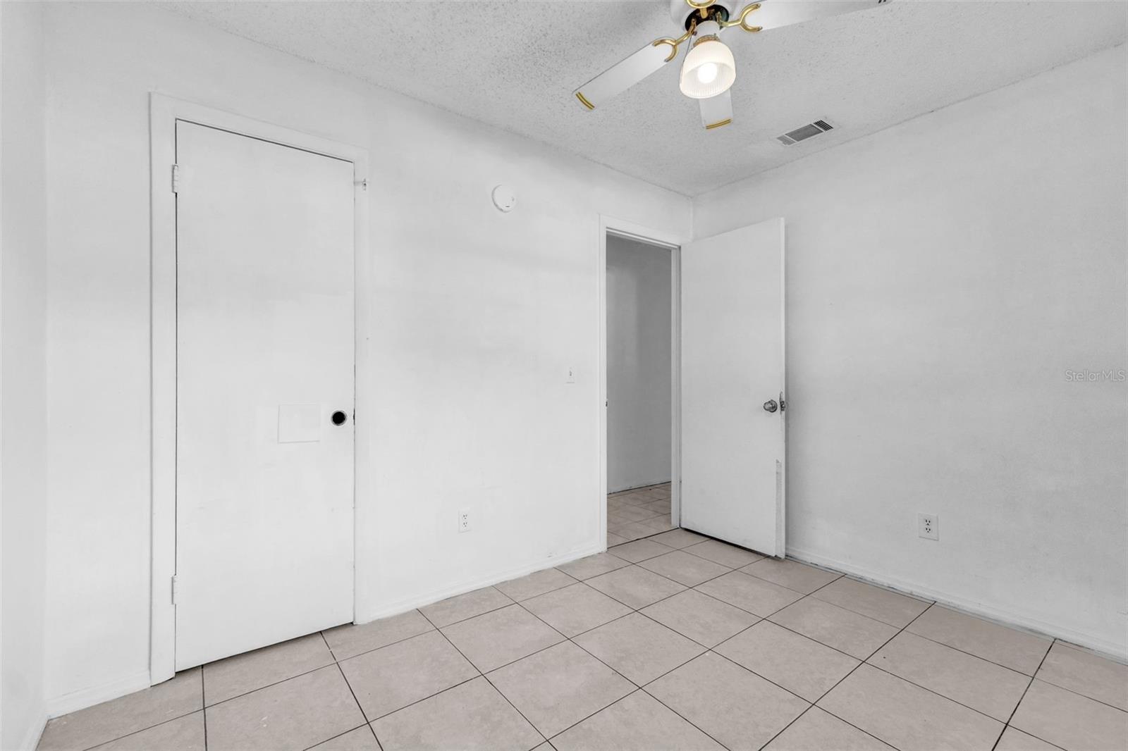 Image 17 of 33 For 4492 Calendula Drive