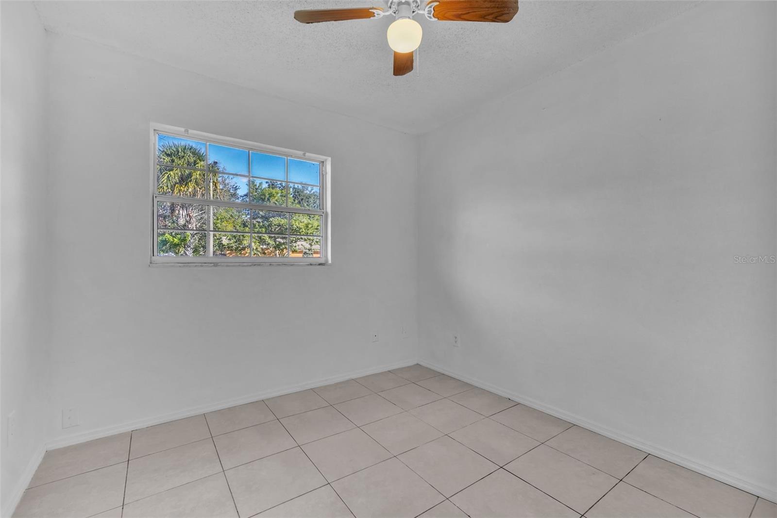 Image 19 of 33 For 4492 Calendula Drive