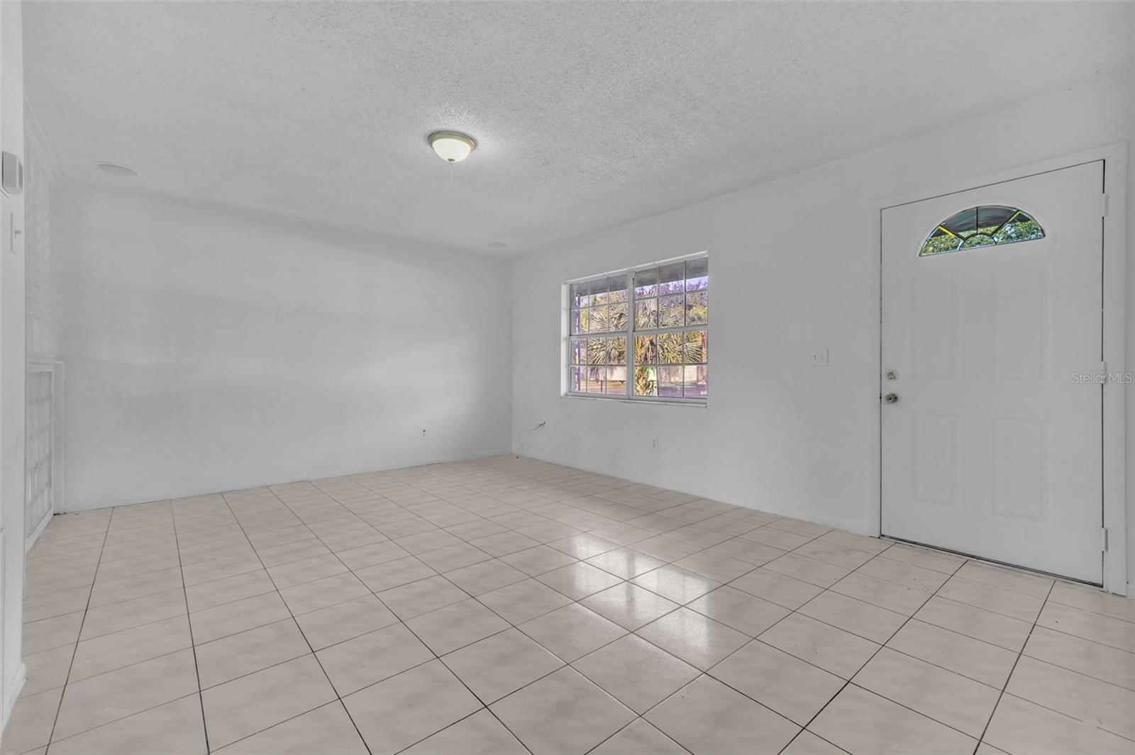 Image 4 of 33 For 4492 Calendula Drive