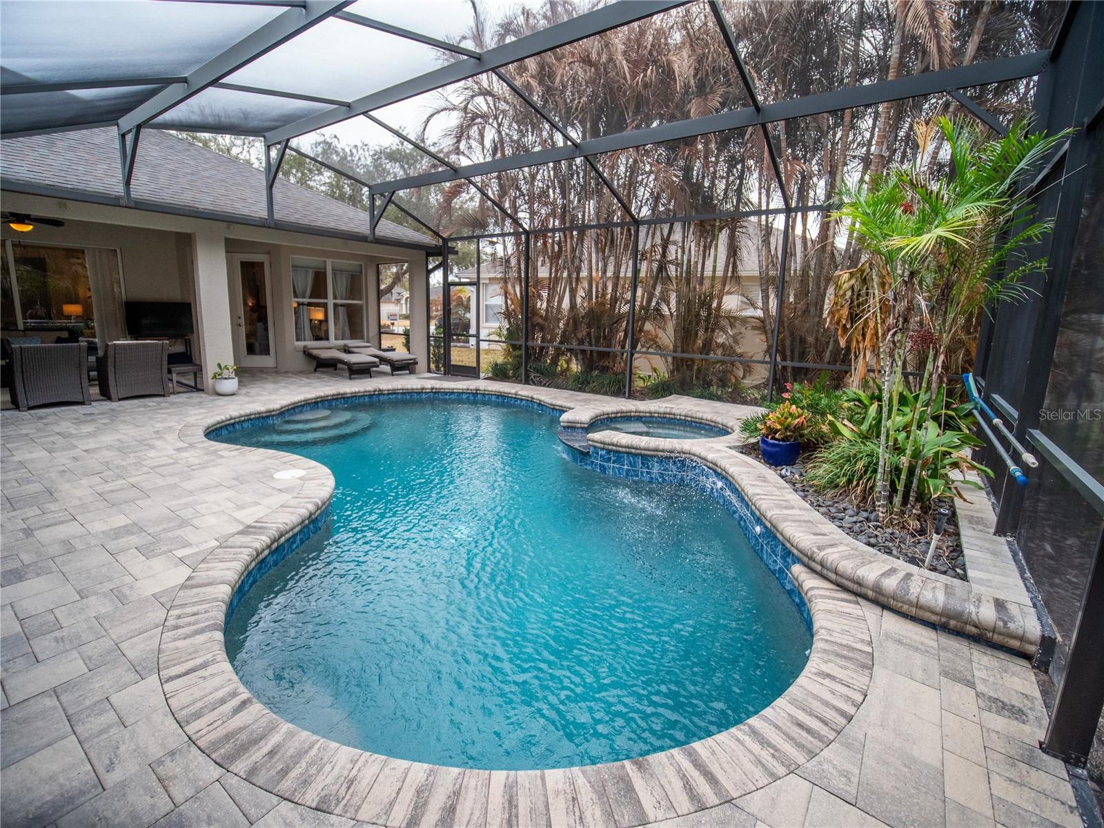 Image 32 of 43 For 104 Thunberg Cove