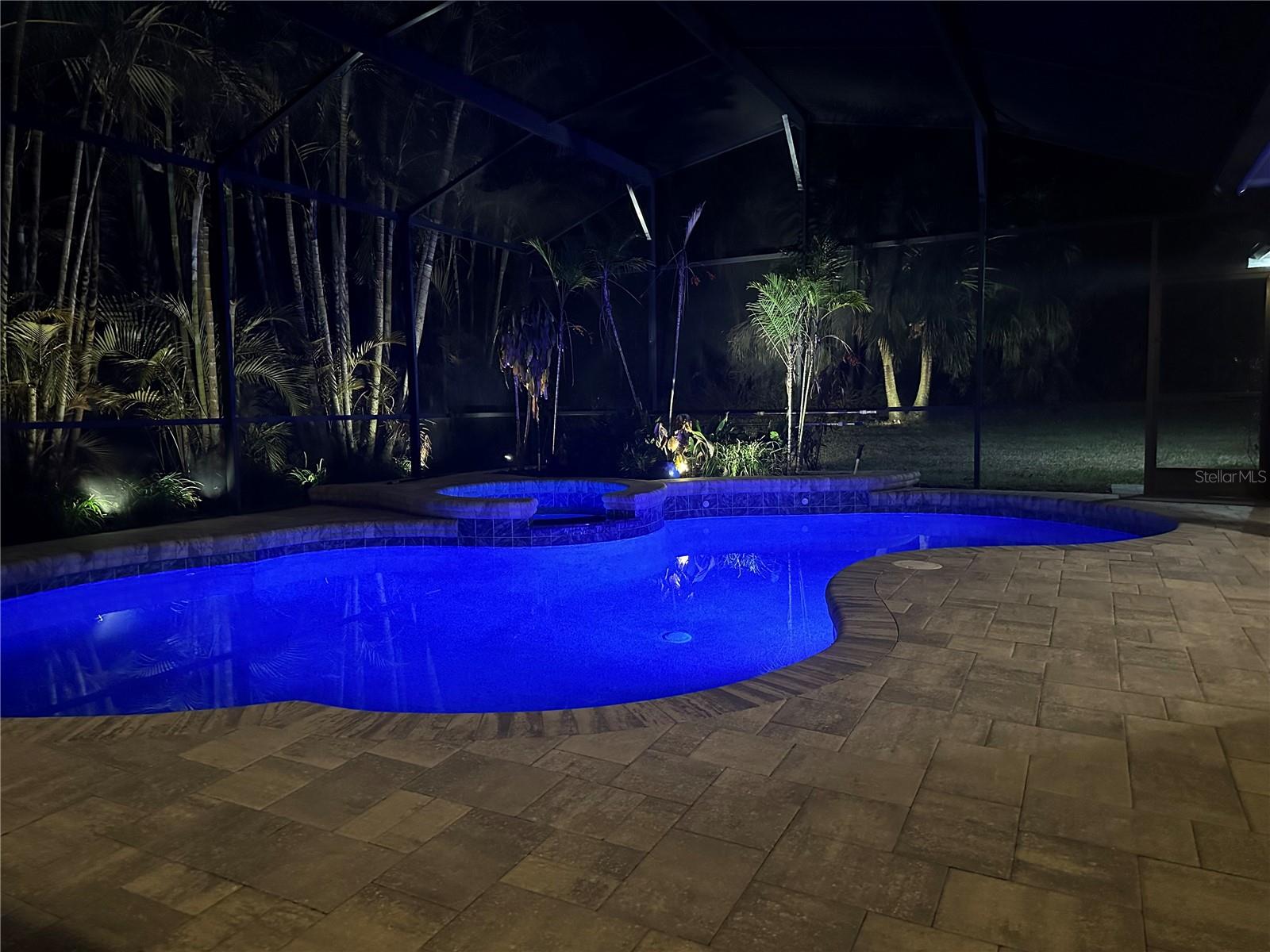 Image 33 of 43 For 104 Thunberg Cove