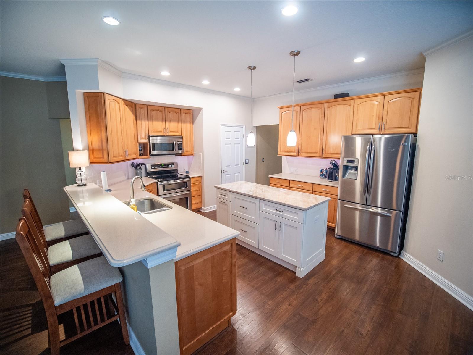 Image 9 of 43 For 104 Thunberg Cove