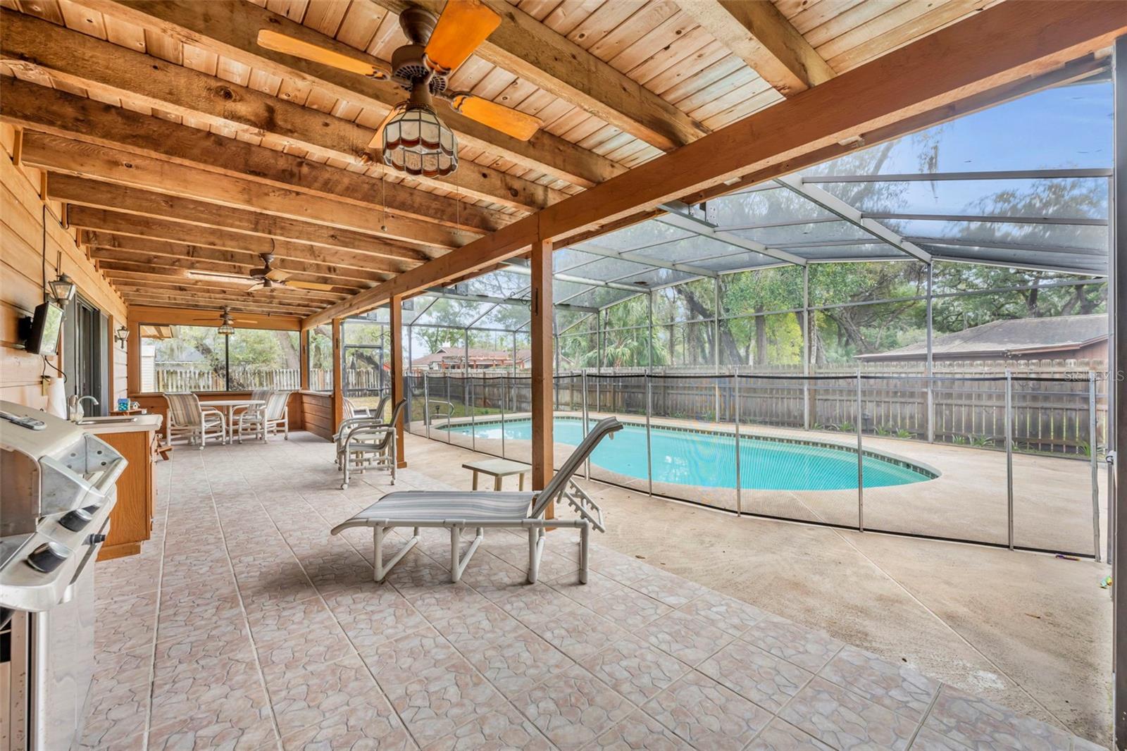 Image 21 of 30 For 424 Kimberly Court