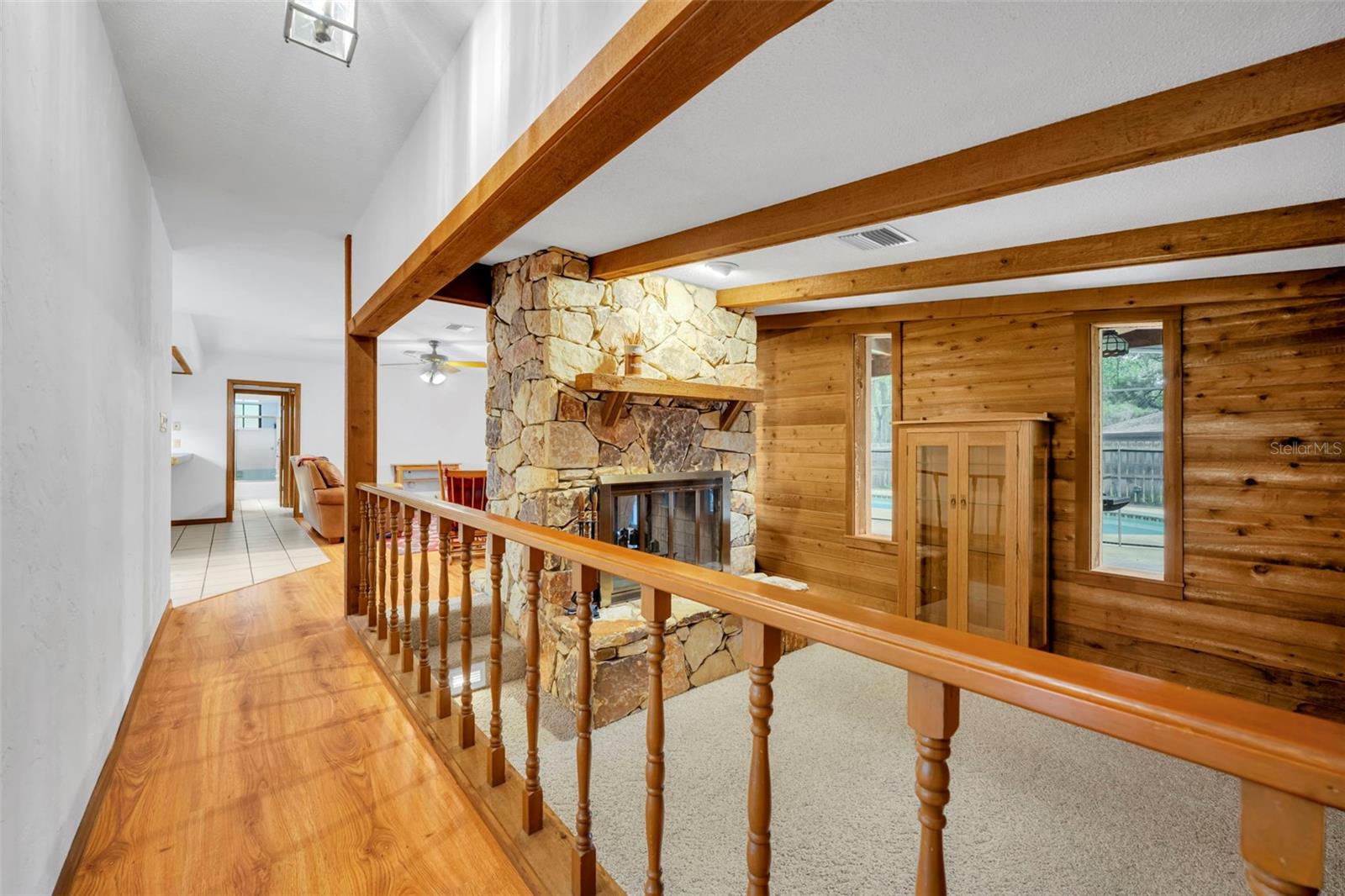 Image 7 of 30 For 424 Kimberly Court