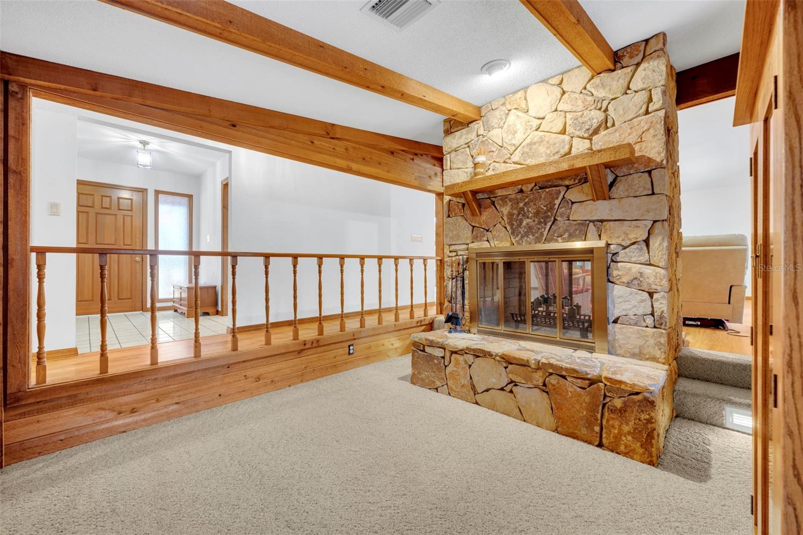 Image 9 of 30 For 424 Kimberly Court