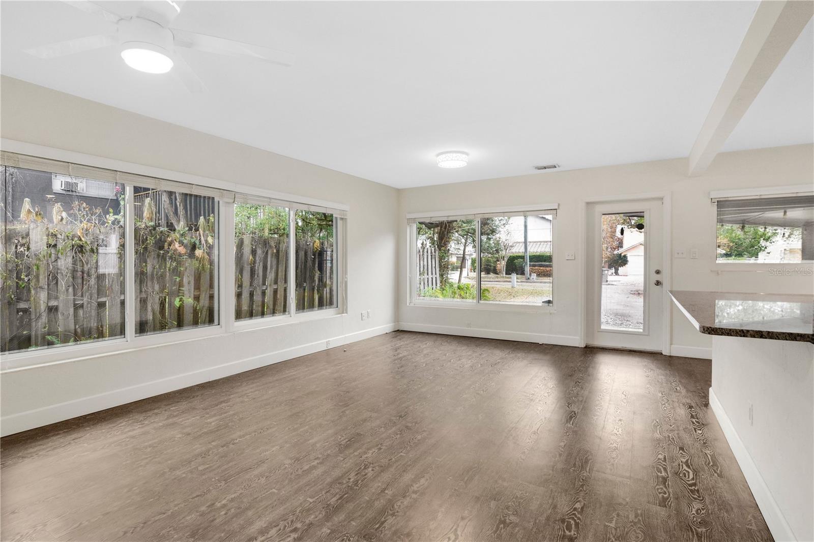 Image 16 of 41 For 1036 Aragon Avenue