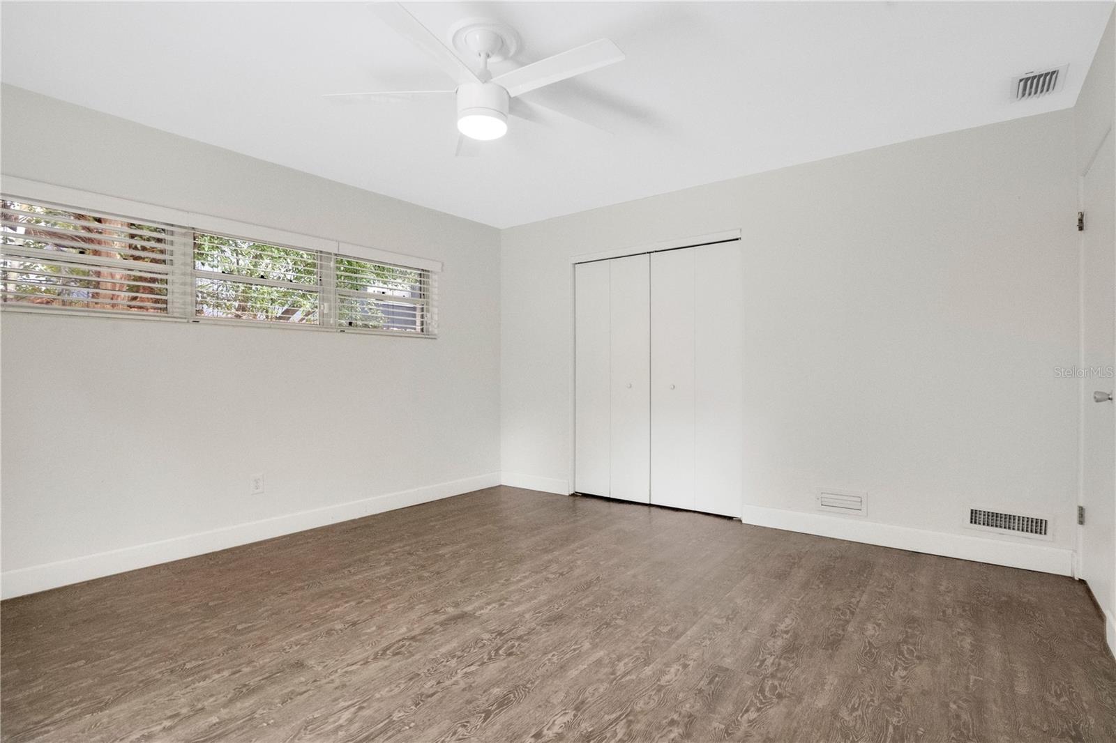 Image 19 of 41 For 1036 Aragon Avenue