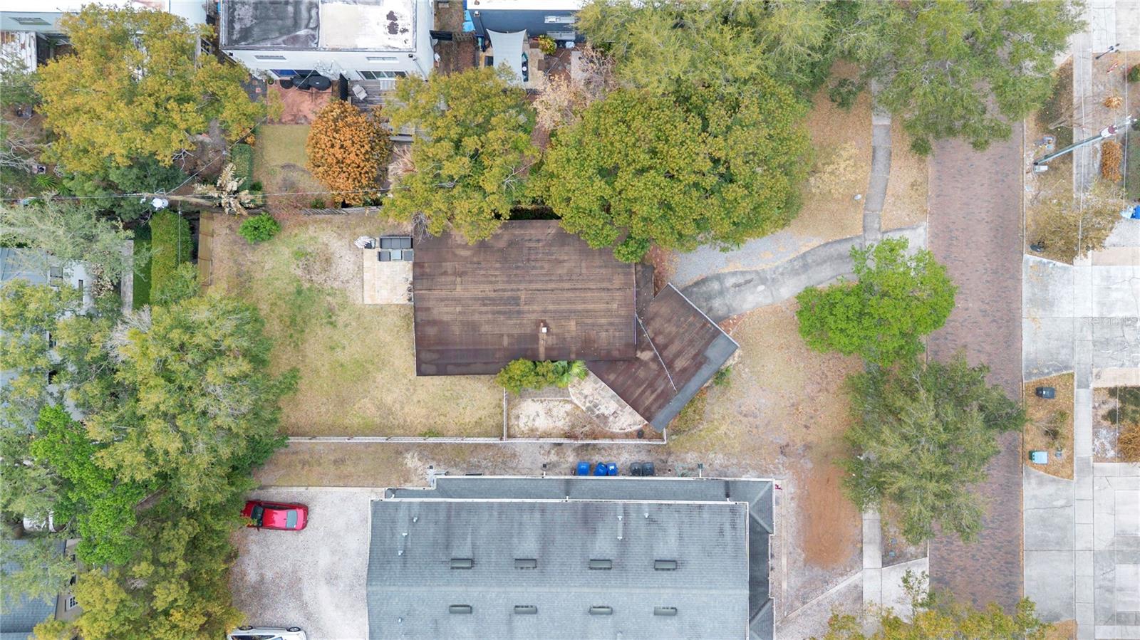 Image 33 of 41 For 1036 Aragon Avenue