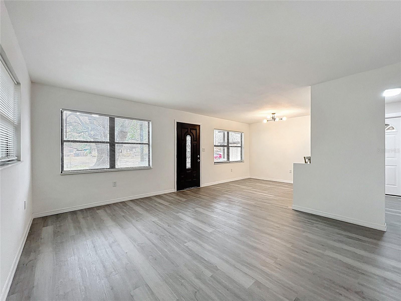 Image 7 of 24 For 1535 Rosedale Street