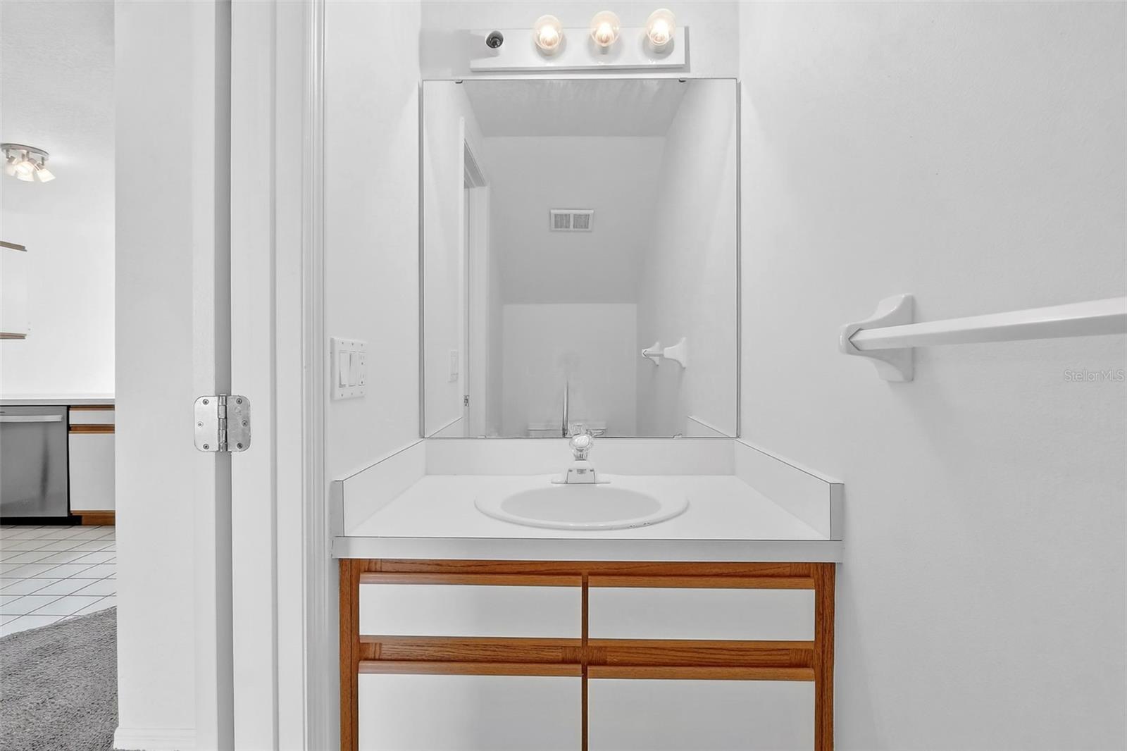 Image 21 of 63 For 3352 Hamlet Loop