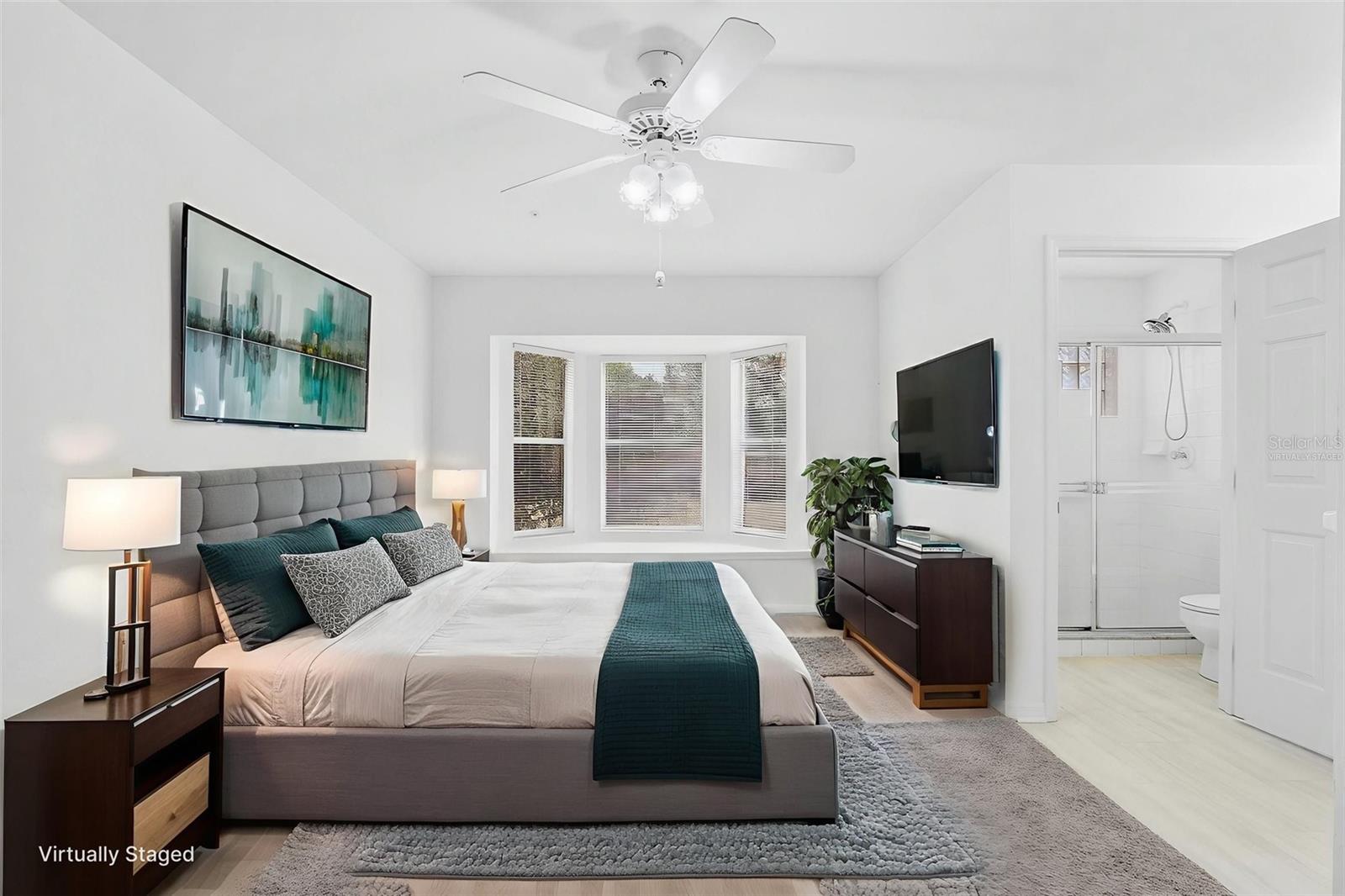 Image 23 of 63 For 3352 Hamlet Loop