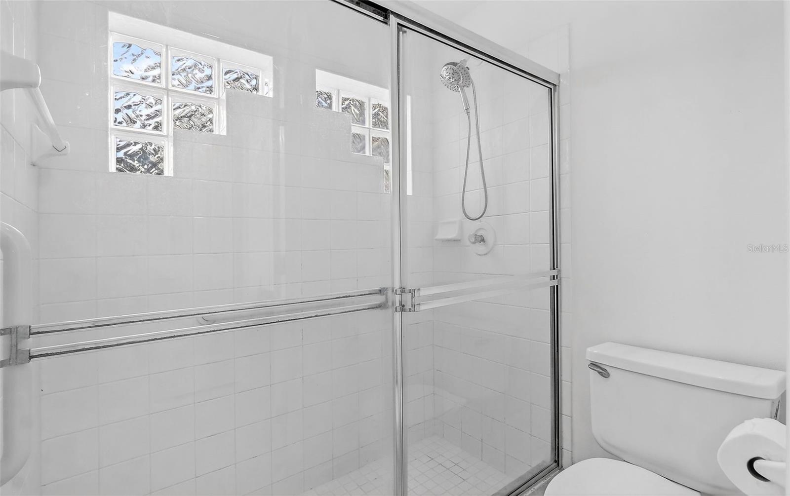 Image 27 of 63 For 3352 Hamlet Loop