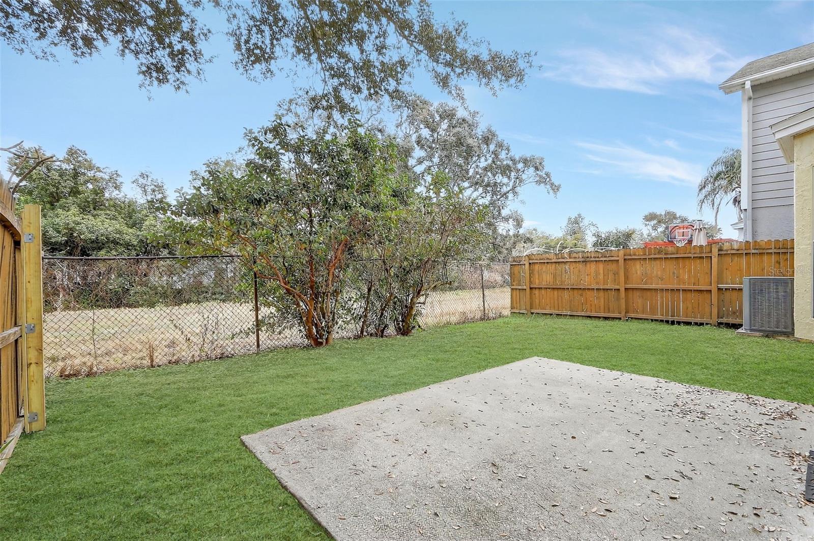 Image 52 of 63 For 3352 Hamlet Loop