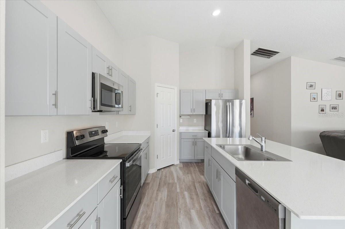 Image 11 of 32 For 5944 Slate Rock Drive