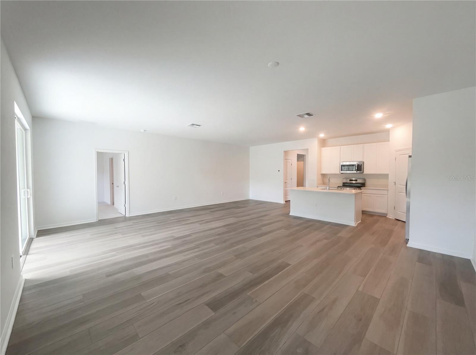 Image 3 of 20 For 8281 196th Court Road