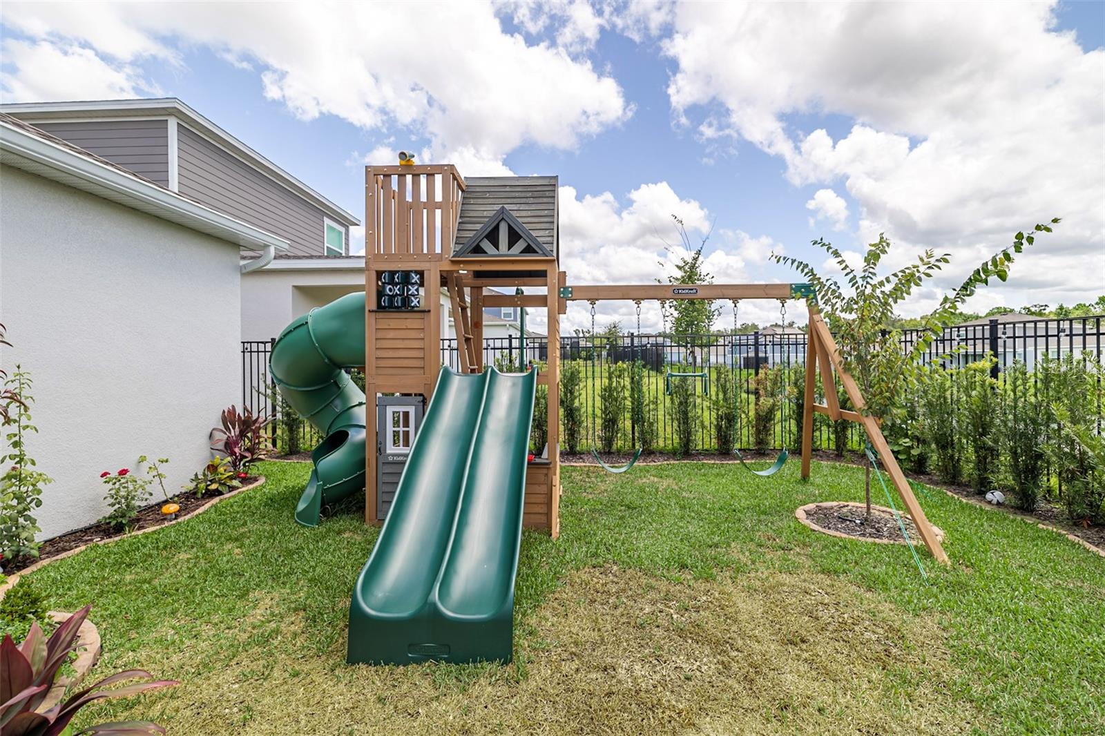 Listing photo id 50 for 4507 Hillingdam Road