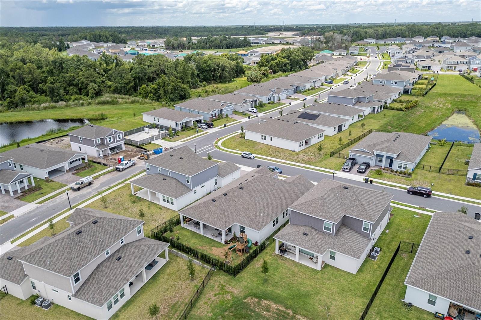 Listing photo id 53 for 4507 Hillingdam Road