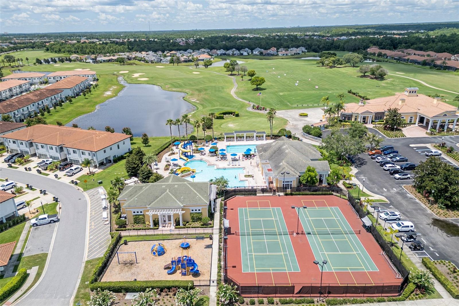 Listing photo id 67 for 4507 Hillingdam Road