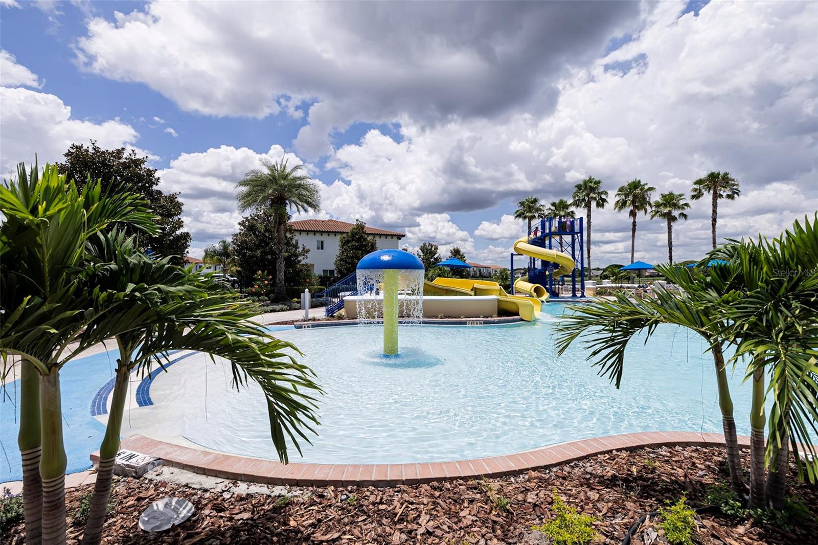 Listing photo id 71 for 4507 Hillingdam Road