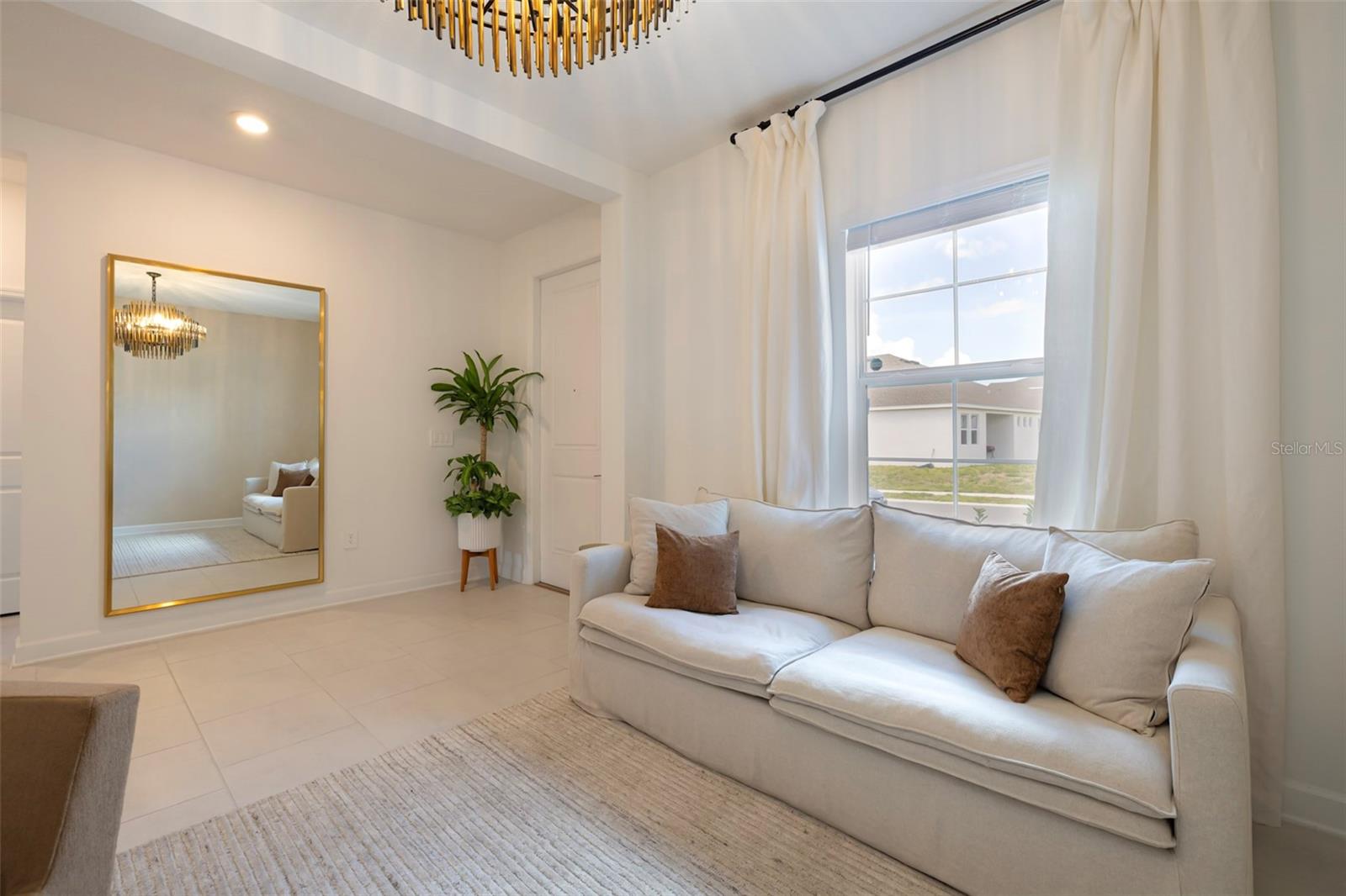 Listing photo id 7 for 4507 Hillingdam Road