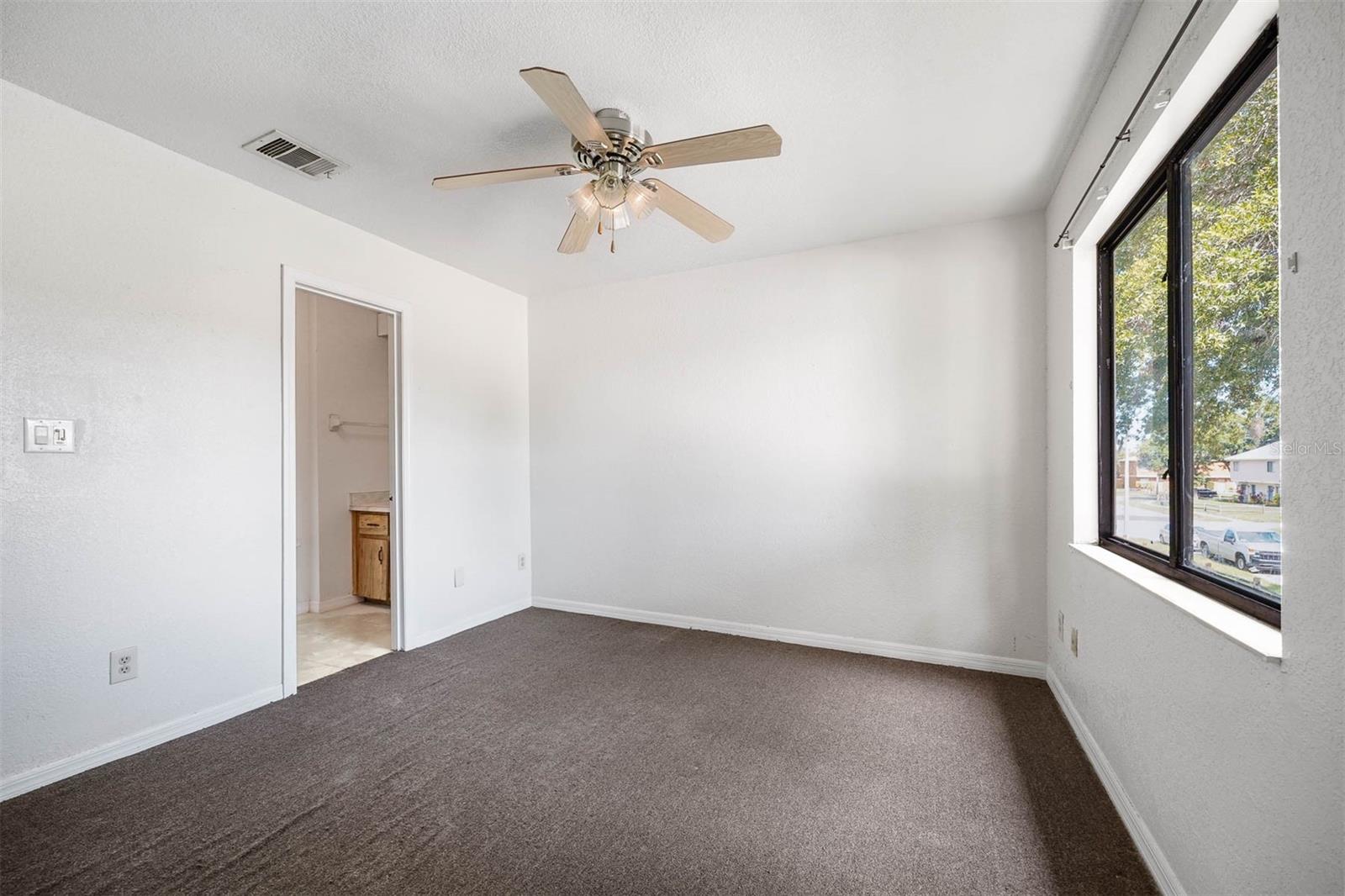 Image 19 of 26 For 12062 Tift Circle