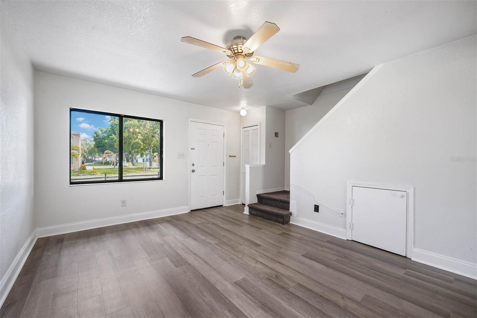 Image 3 of 26 For 12062 Tift Circle