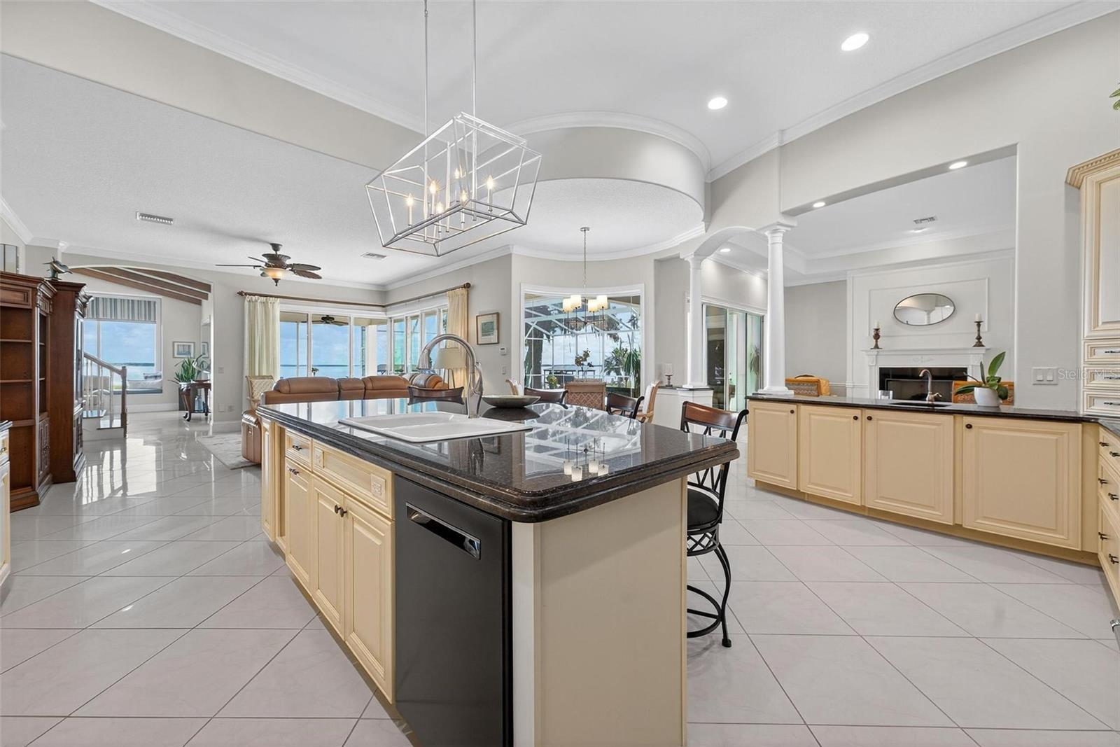 Image 20 of 92 For 7303 Birds Nest Court