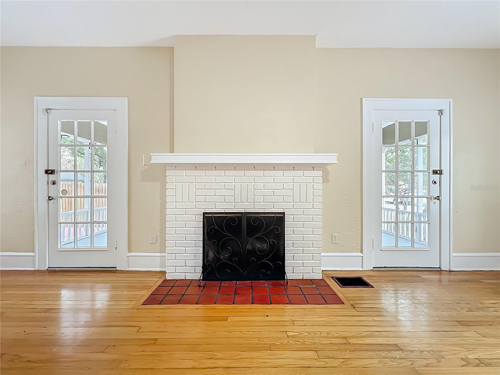 Image 14 of 66 For 409 Concord Street