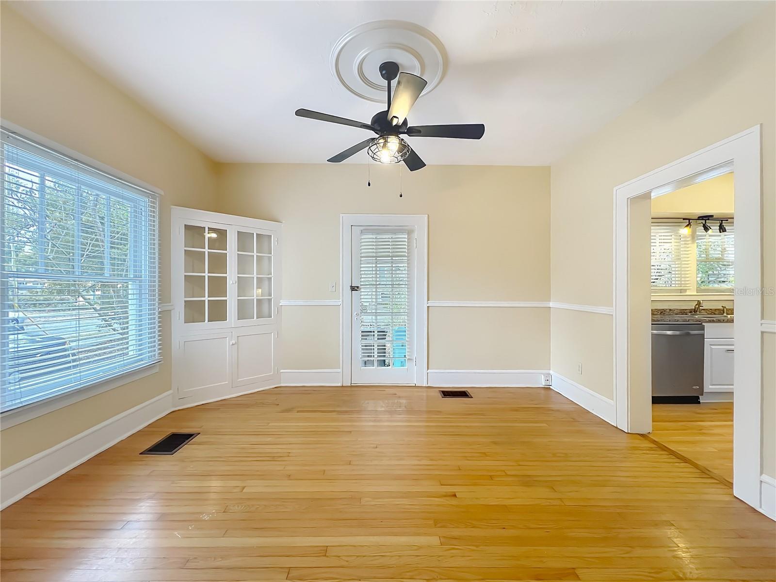 Image 18 of 66 For 409 Concord Street