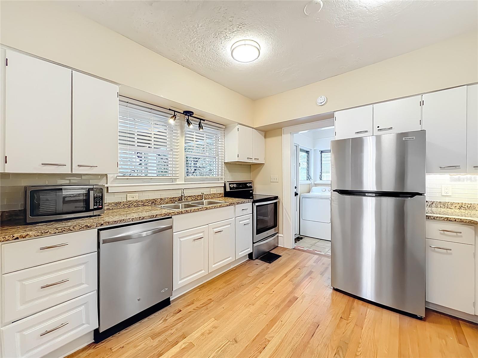 Image 22 of 66 For 409 Concord Street