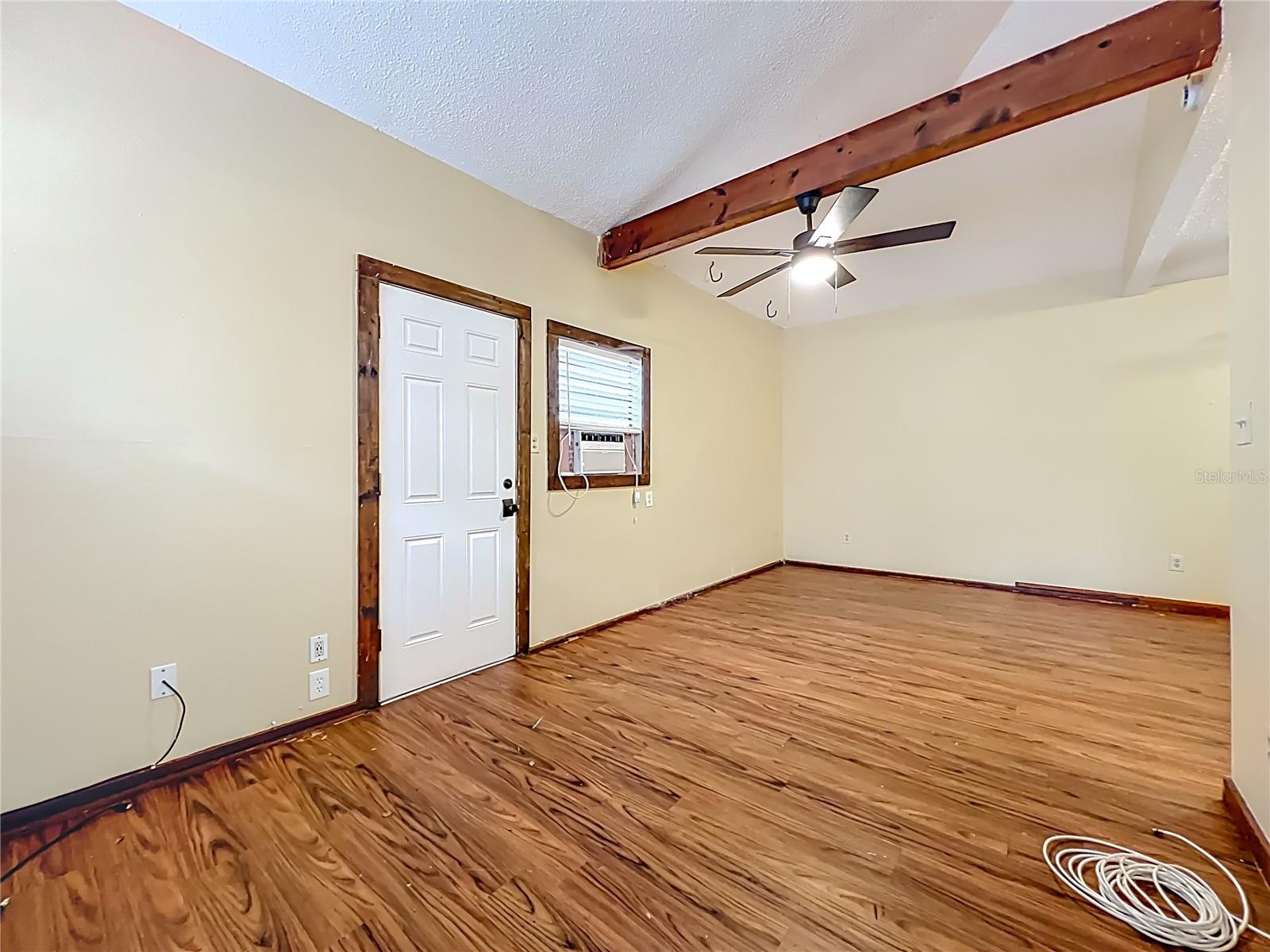 Image 49 of 66 For 409 Concord Street