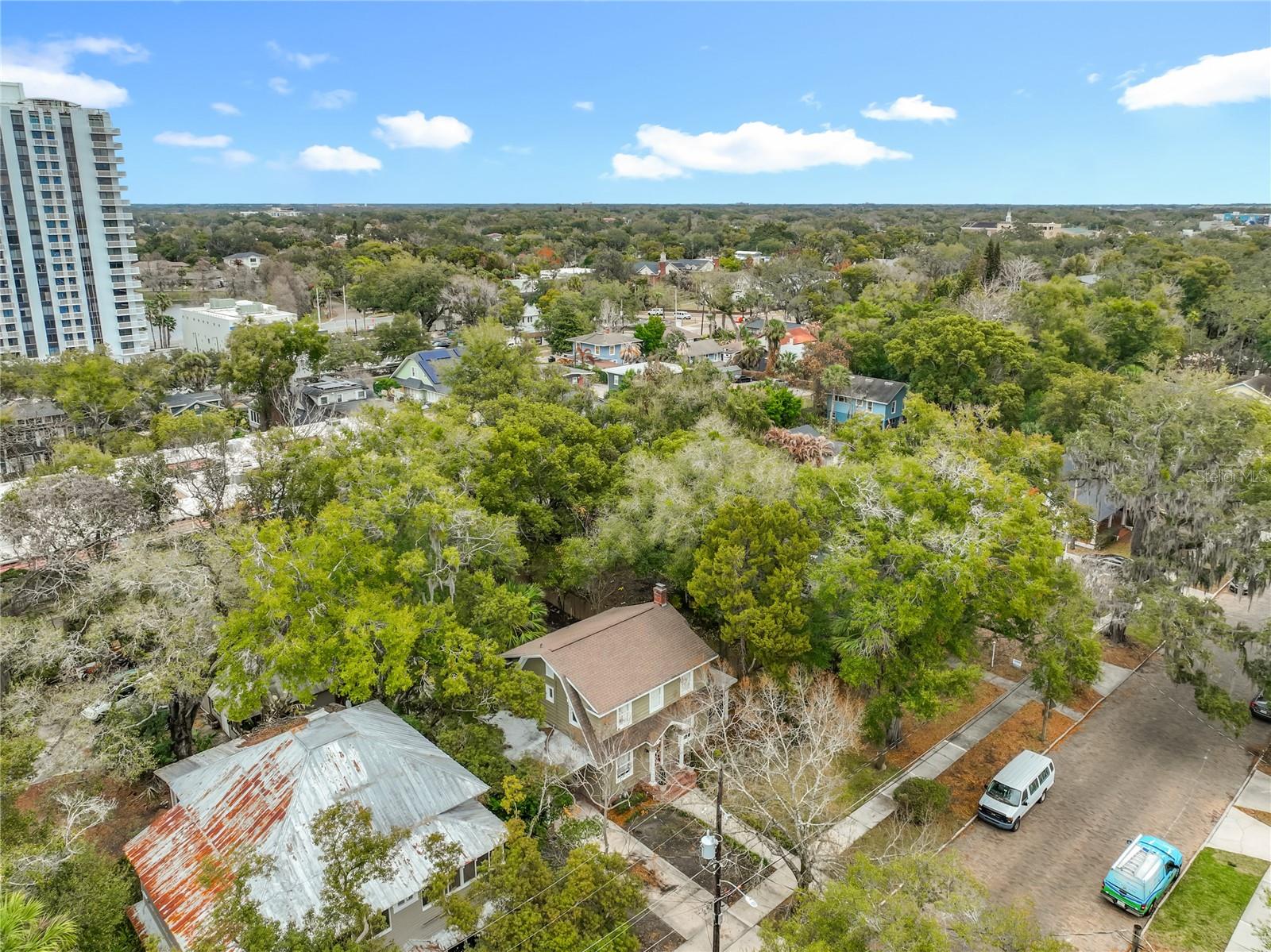 Image 8 of 66 For 409 Concord Street