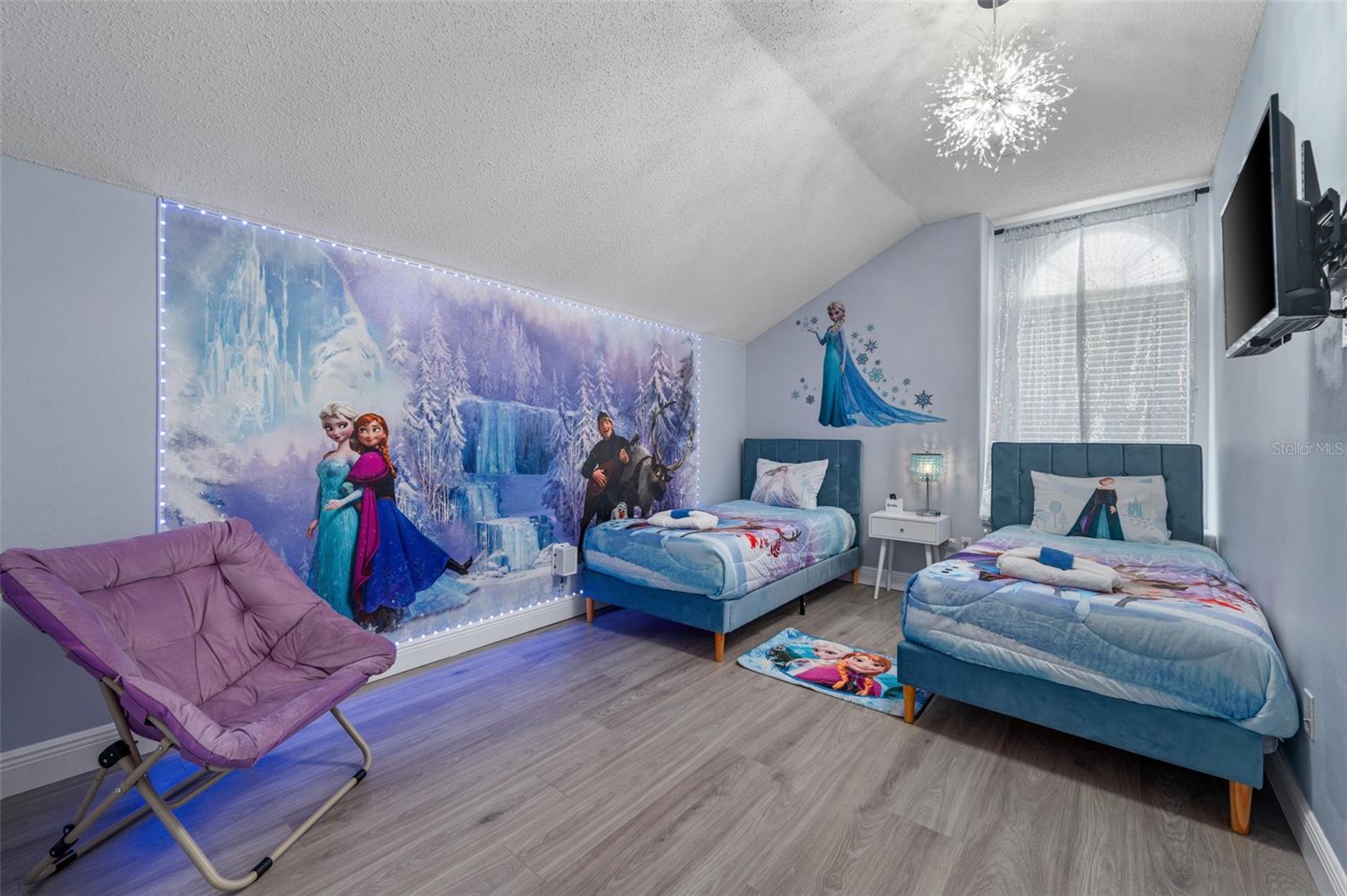 Image 23 of 35 For 16612 Fresh Meadow Drive