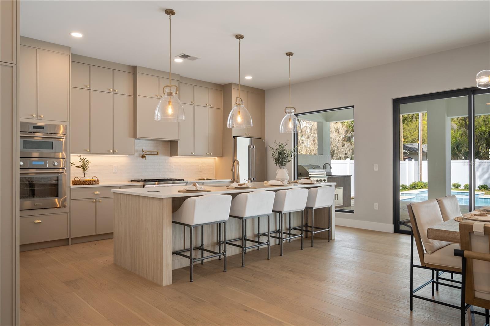 Image 8 of 42 For 1425 Yale Street