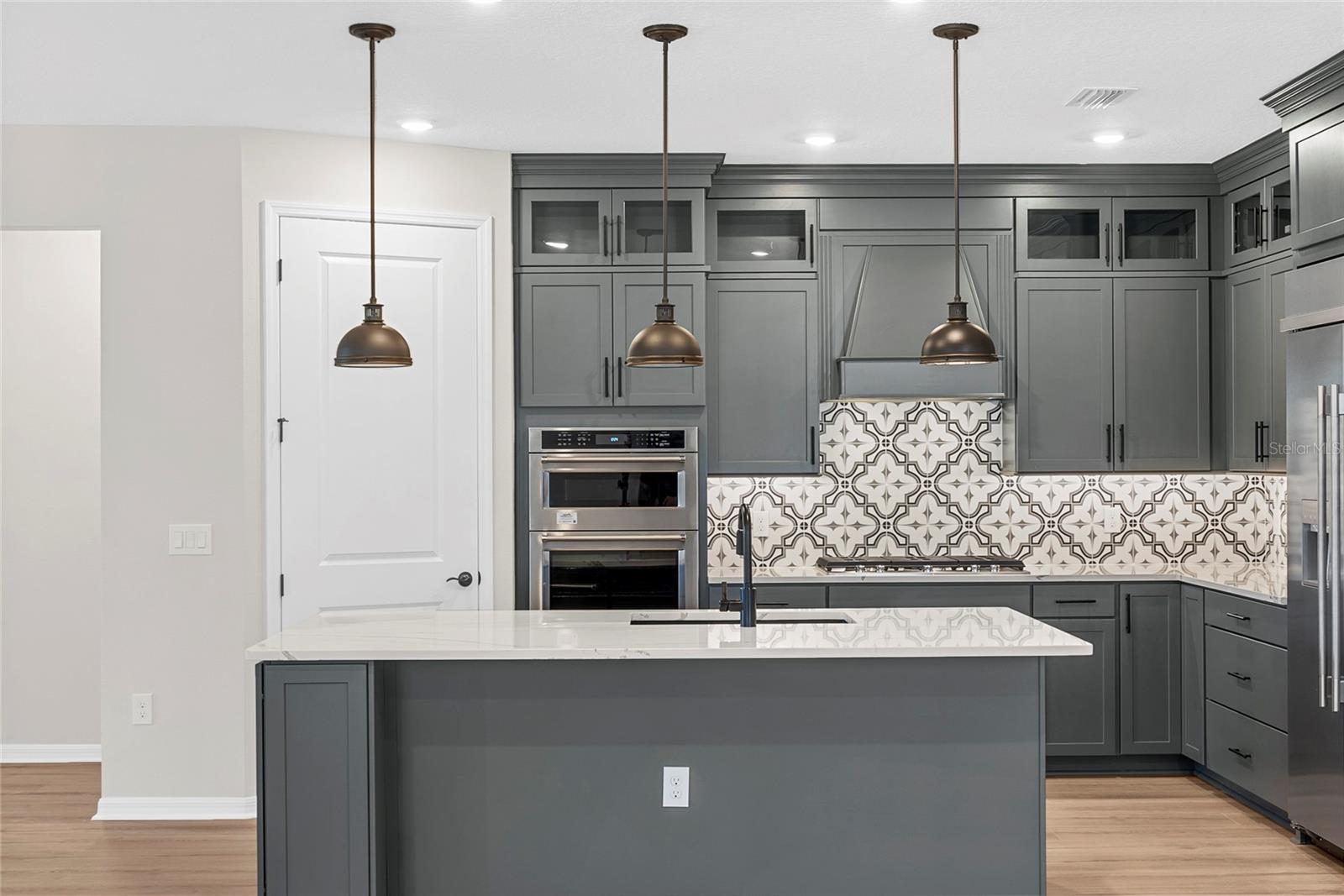 Image 13 of 77 For 8123 Fenton Street