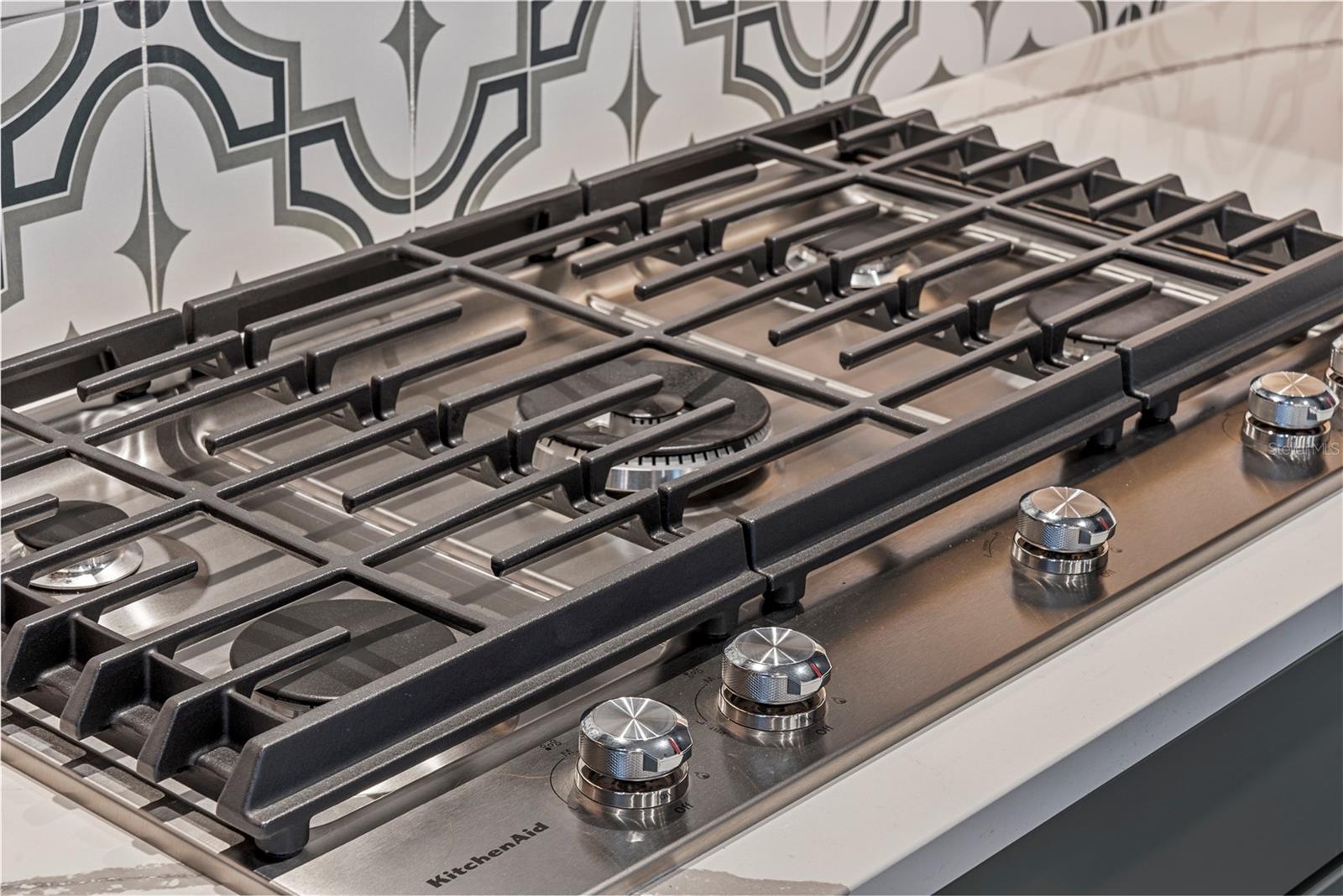 Image 20 of 77 For 8123 Fenton Street