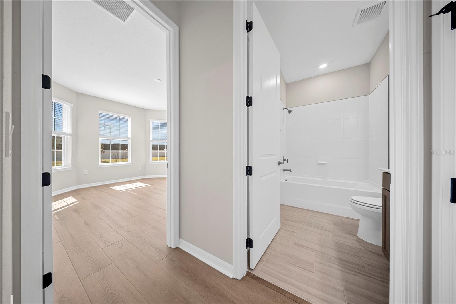 Image 22 of 77 For 8123 Fenton Street