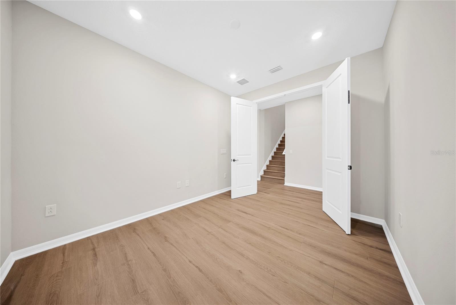 Image 39 of 77 For 8123 Fenton Street