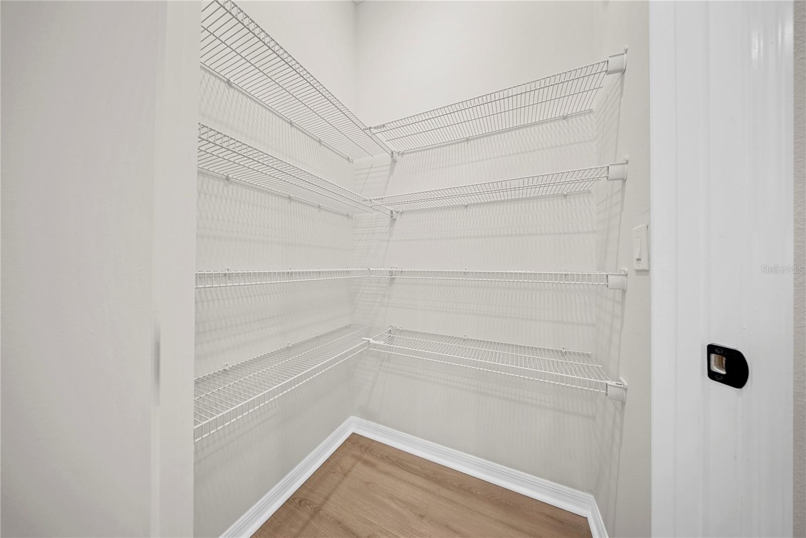 Image 47 of 77 For 8123 Fenton Street