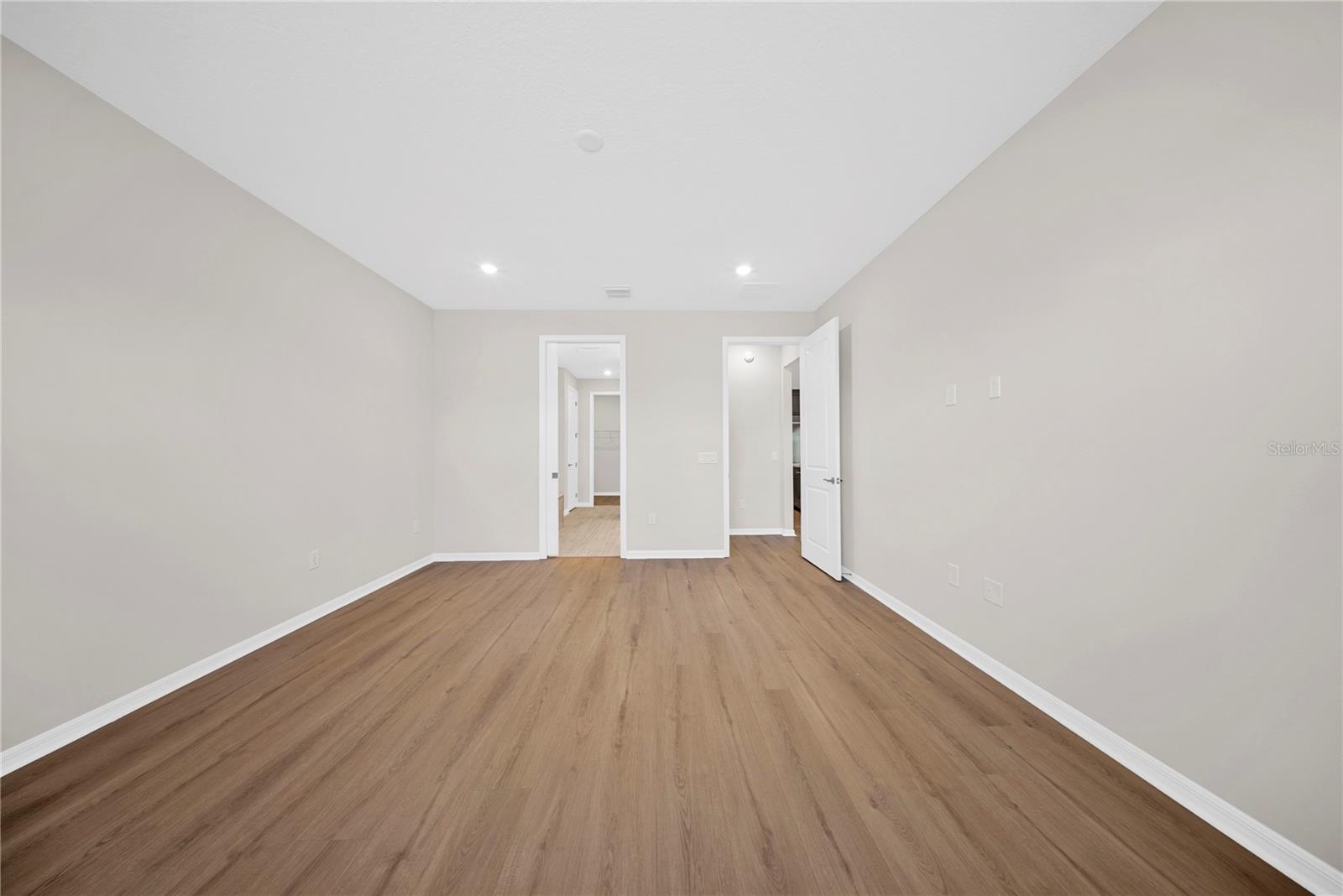 Image 52 of 77 For 8123 Fenton Street