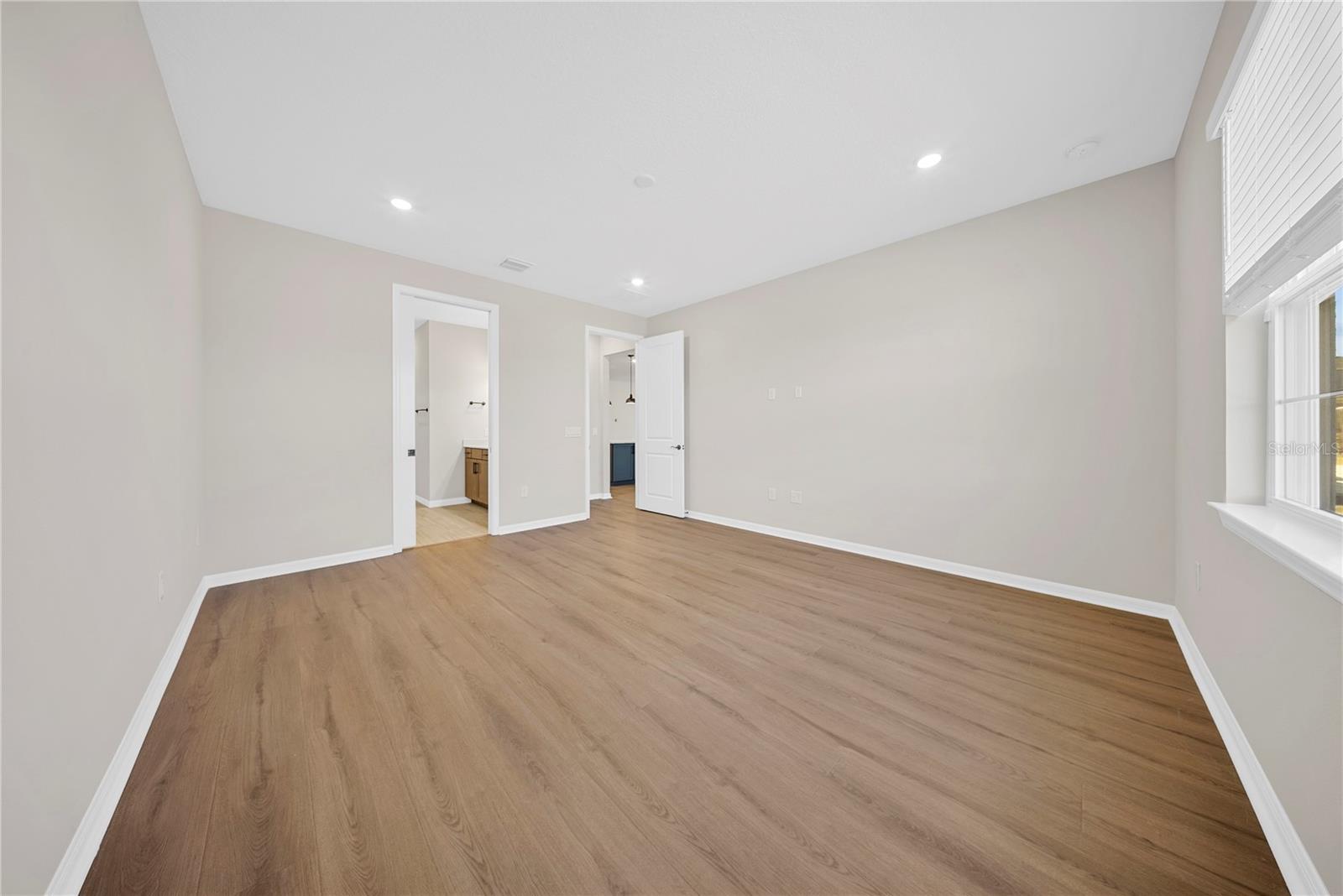 Image 53 of 77 For 8123 Fenton Street