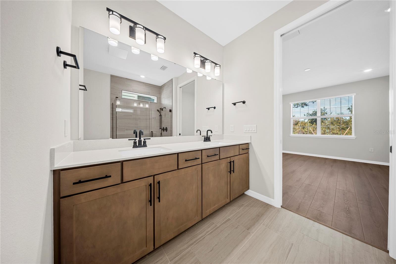 Image 58 of 77 For 8123 Fenton Street