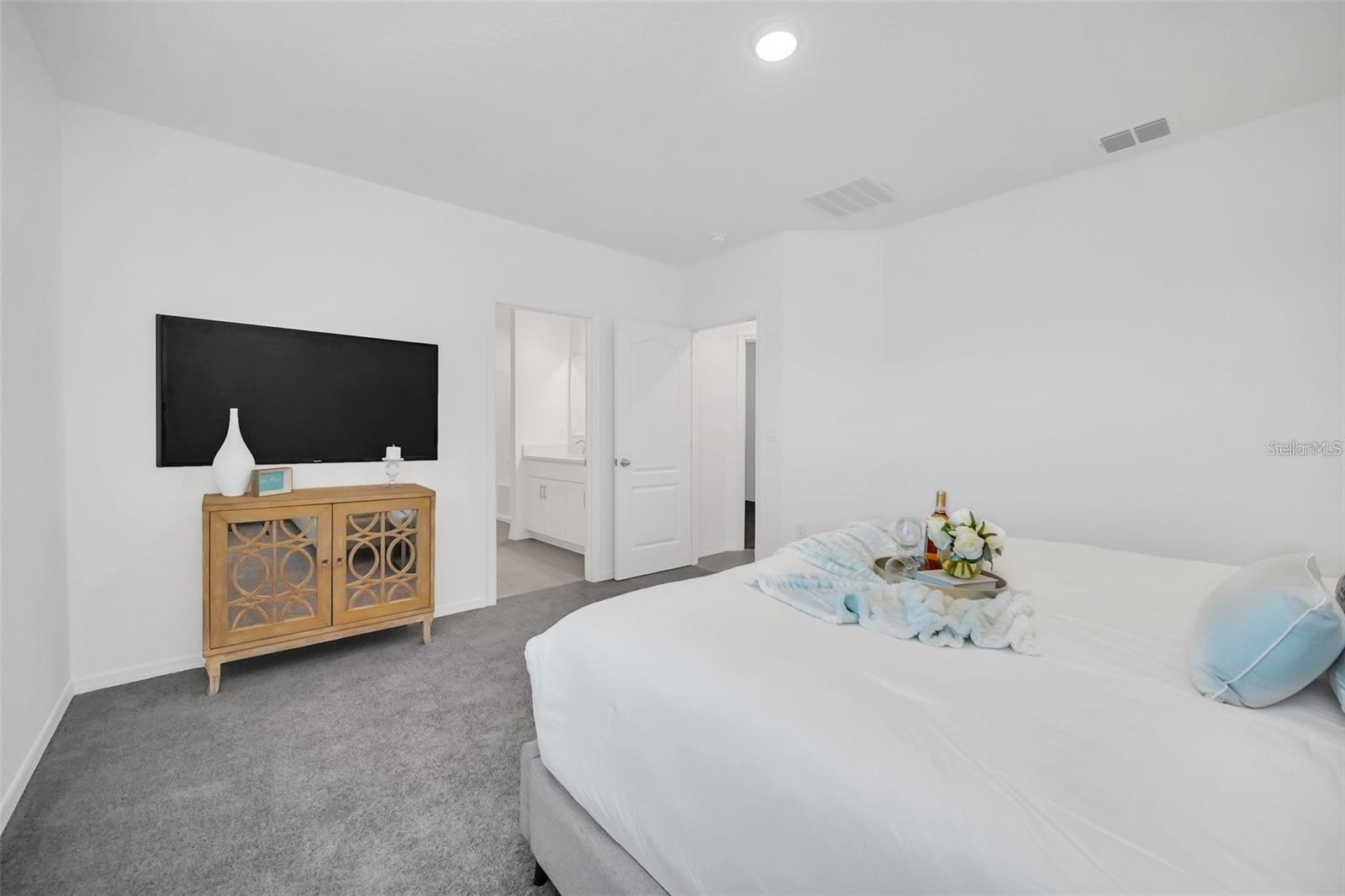 Image 18 of 31 For 1154 Oak Bluff Drive