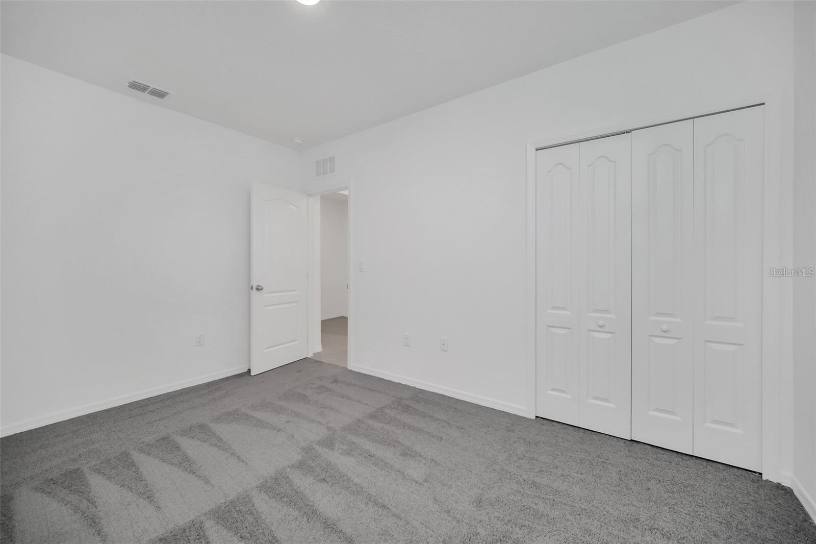 Image 23 of 31 For 1154 Oak Bluff Drive