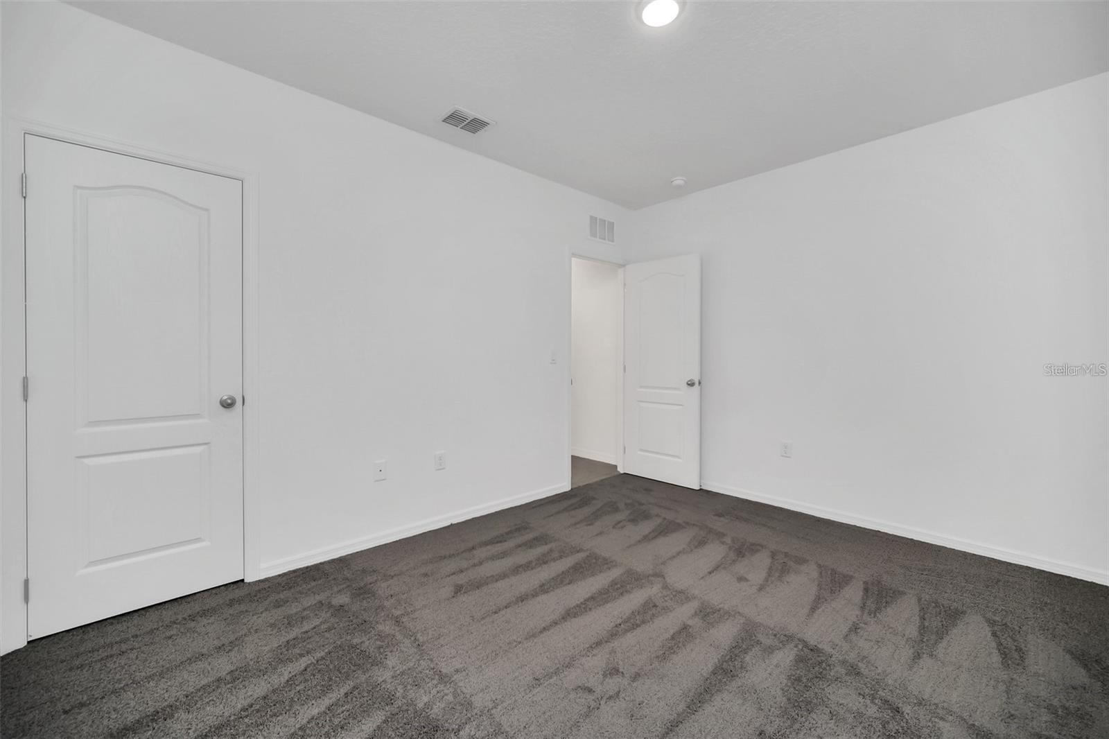 Image 26 of 31 For 1154 Oak Bluff Drive