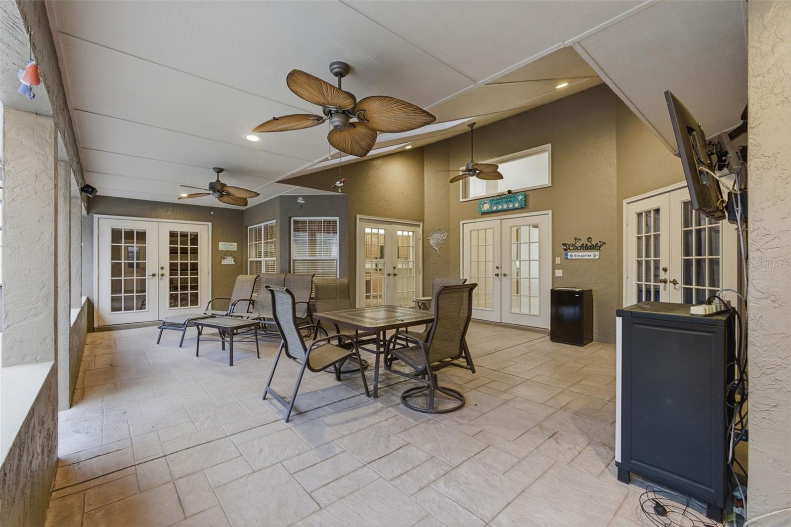 Image 25 of 43 For 1012 Pine Tree Drive